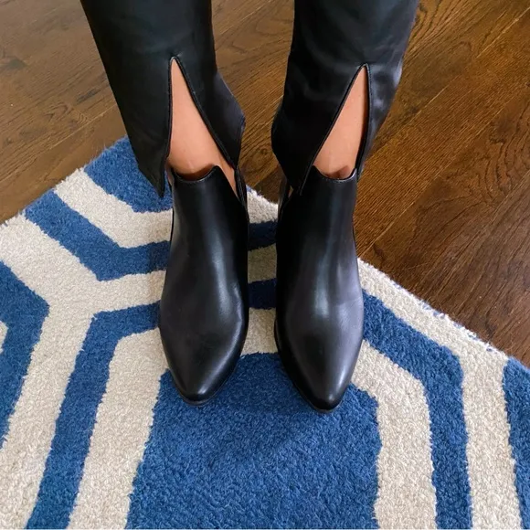 🖤 CUSHIONAIRE BLACK FAUX LEATHER CUT OUT BOOTIES!