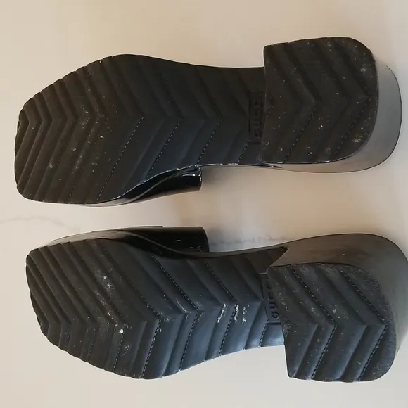 - - Gucci shoes