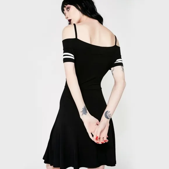 🆕️🆑️ RARE KILLSTAR 0 Expectations Dress Bardot Gothic Black Skater Off S