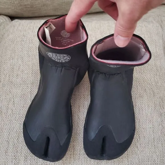 🌊 RIP CURL 🌊 NEW! Rubber Soul Plus 3MM Split Toe Surf Booties -[Size 6, Black]