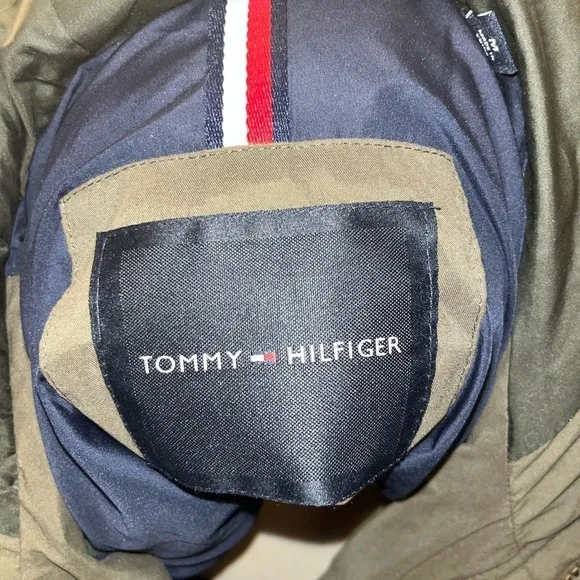 🧥 VEUC TOMMY HILFIGER Women’s or Mens Olive Green Puffer Jacket with Fau…