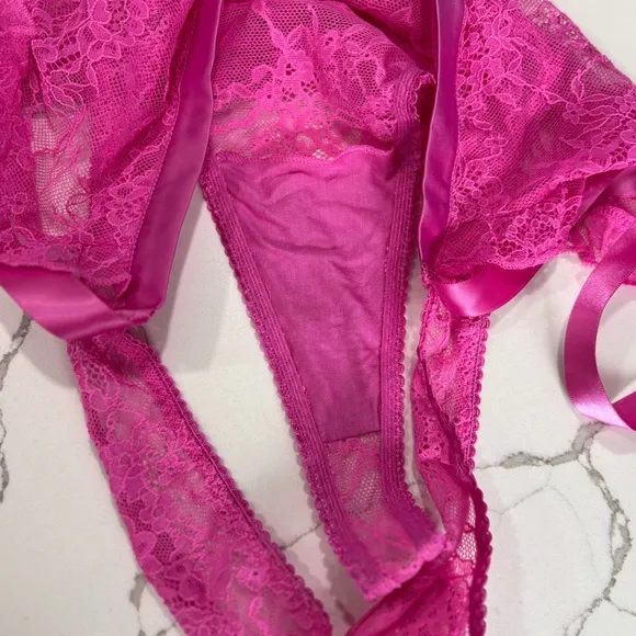 🆕 Victoria’s Secret | The Dreamer Hot Pink Open Cup Apron Teddy 4384