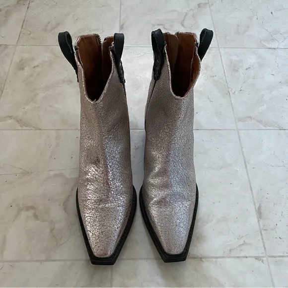 $298 Free People We The Free Wesley Western Silver Metallic Leather Boots size 8