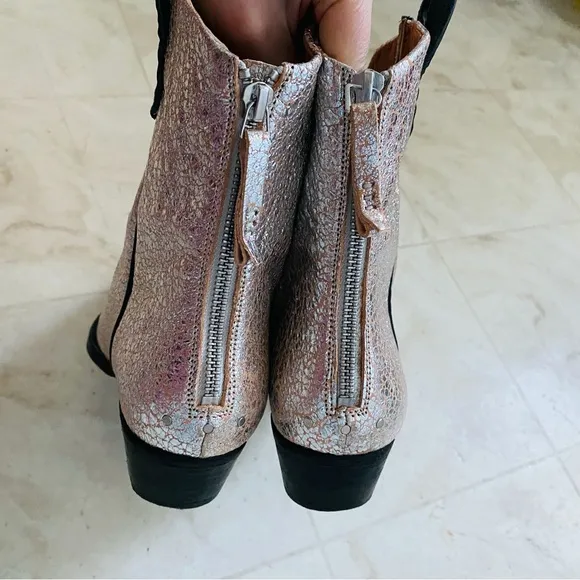 $298 Free People We The Free Wesley Western Silver Metallic Leather Boots size 8