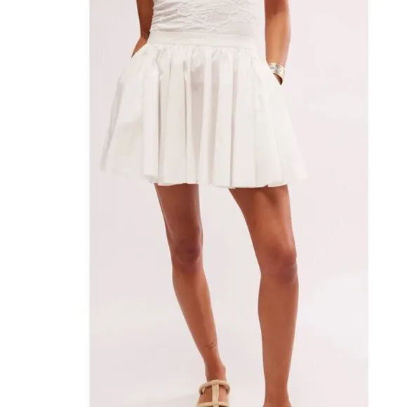 #65 NWT Free People Gaia Skirt in Optic White