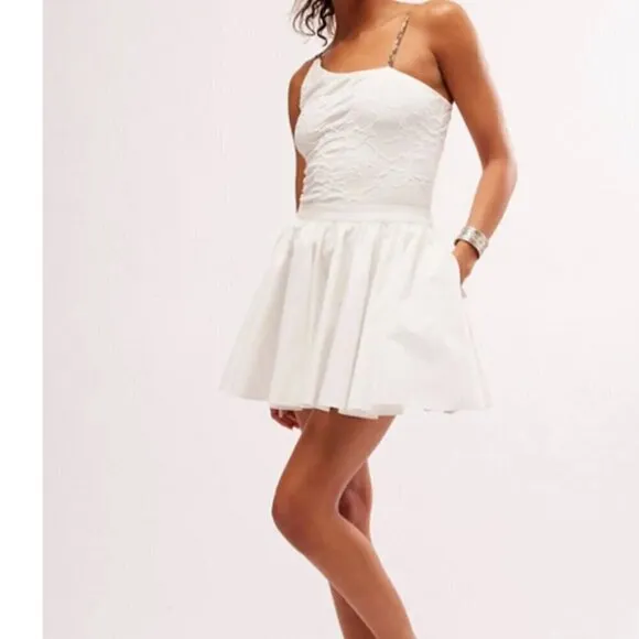 #65 NWT Free People Gaia Skirt in Optic White