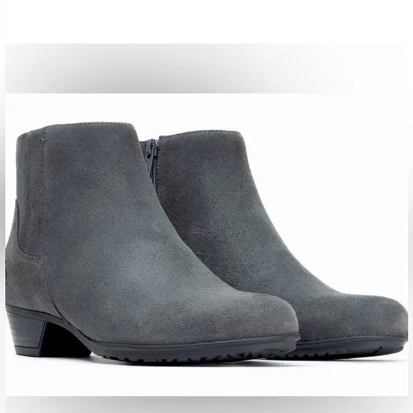 Abeo Melanie distressed suede booties comfort shoes grey size 10