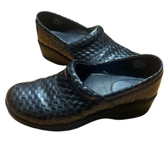 Abeo Bio Slip Resistant Black Pattern Professional Comfort Clogs Sz 8.5 Preowned