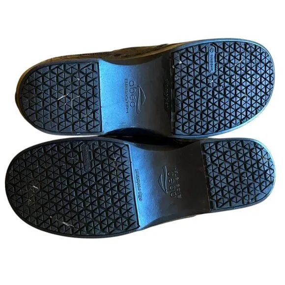 Abeo Bio Slip Resistant Black Pattern Professional Comfort Clogs Sz 8.5 Preowned