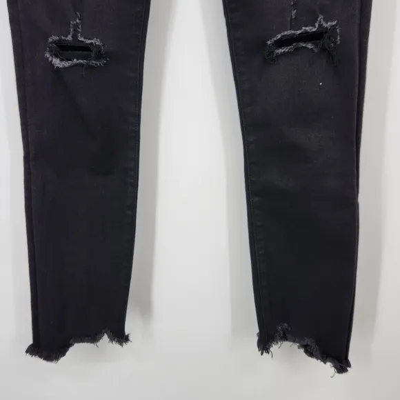 Abercrombie &amp; Fitch 26 / 2 Short Super Skinny Ankle High Rise Jean Ripped Hem