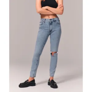 Abercrombie &amp; Fitch Curve Love High Rise Skinny Jean Medium Destroy