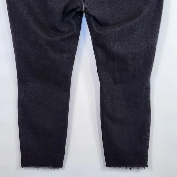 Abercrombie &amp; Fitch Long Skinny High Rise Jean Ripped Knees Raw Hem Black 35 20