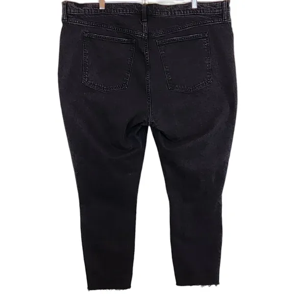 Abercrombie &amp; Fitch Long Skinny High Rise Jean Ripped Knees Raw Hem Black 35 20