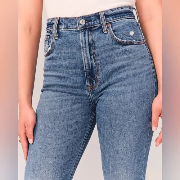 Abercrombie &amp; Fitch Ultra High Rise Ankle Straight Distressed Jeans Size 27/4