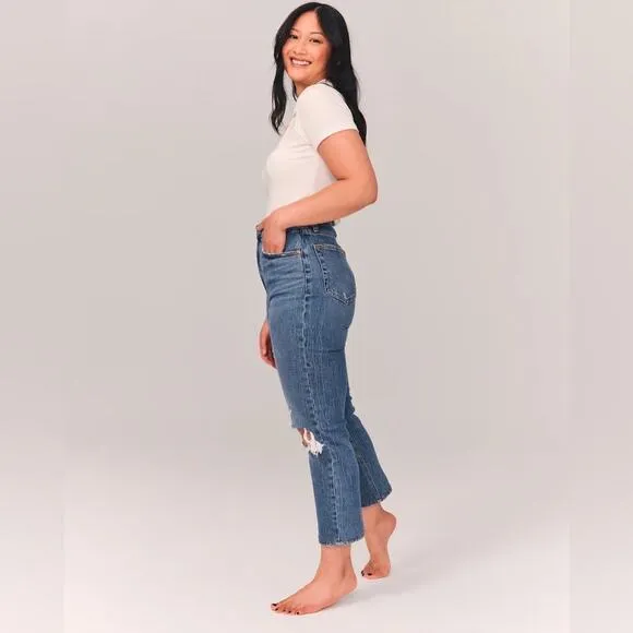 Abercrombie &amp; Fitch Ultra High Rise Ankle Straight Distressed Jeans Size 27/4
