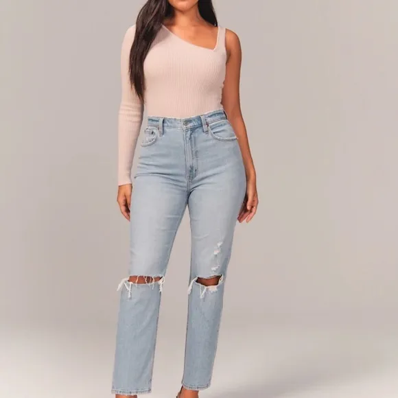 ABERCROMBIE AND FITCH CURVE LOVE ANKLE STRAIGHT ULTRA HIGH RISE JEAN