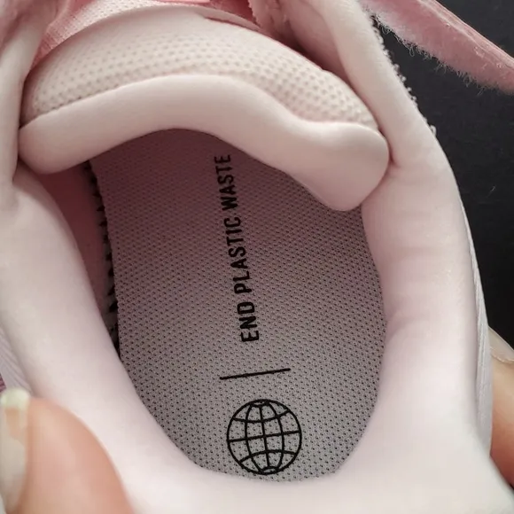 Adidas girl forta run ELK pink shoes