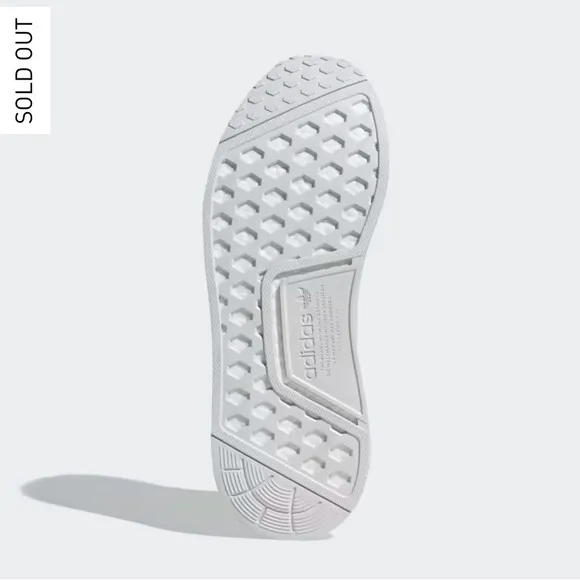 ADIDAS MD R1 PRIMEKNITFtw White/ Ftw White/ Grey One men size 11 gently used