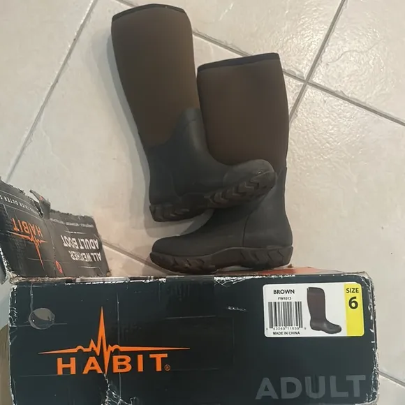 Adult Habit All Weather Rain Snow Brown Boots sz 6 EUC Durable Waterproof Shoes