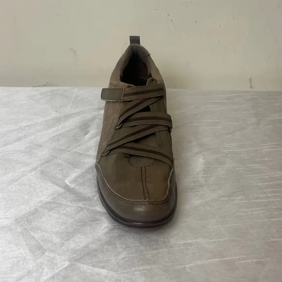 Aerosoles Women's WATERFALL Wedge Comfort Sneakers Brown 10M