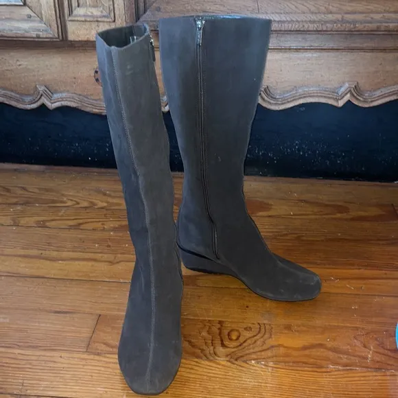 Aetrex Essence Vanessa grey suede leather square toe wedge riding boots