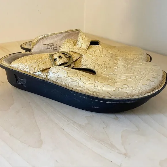 Alegria Light metallic gold leather slip-on Clogs Mule Sz 38