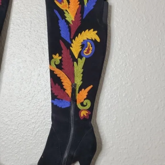 Alice   Olivia Corin Embroidered Suede Tall Heeled Boots Black Womens Size 5