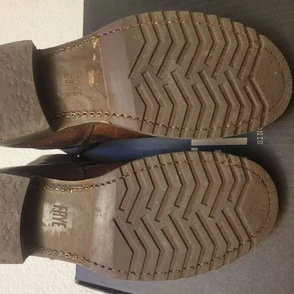 Almost New Veronica Short Frye Boots