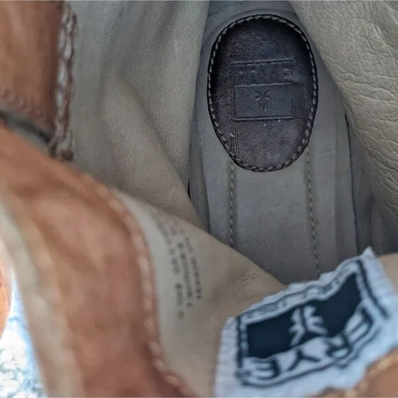 Amazing Weathered FRYE &quot;Ana&quot; Cozy Short Cut Tan Leather Boots/9.5
