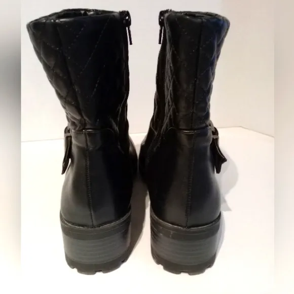 Anne Klein AK Sport Black Short‎ Boots sz. 10