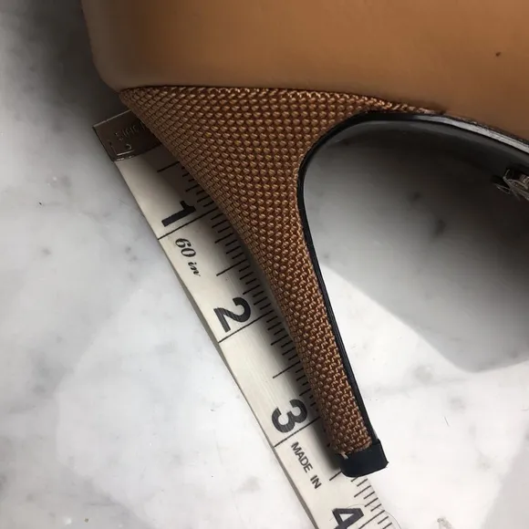 Antonia Saint New York Tan Leather Women's Shoes size 7