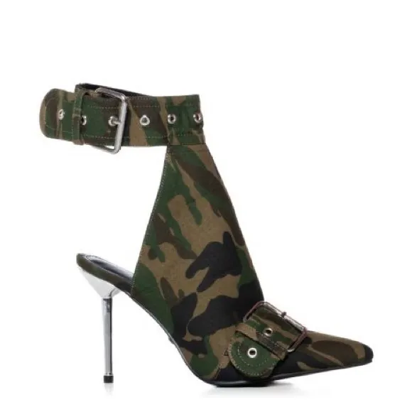 Azalea Wang Camo Pointed Toe Ankle Boots