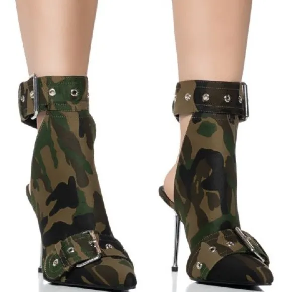 Azalea Wang Camo Pointed Toe Ankle Boots