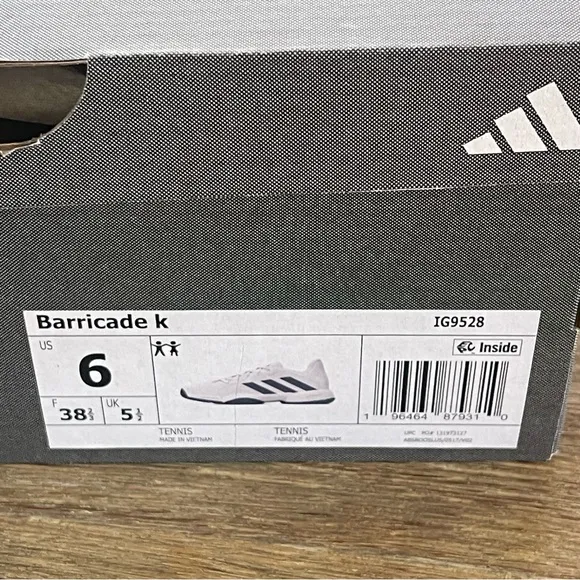 BARRICADE TENNIS SHOES White Blue Size 6