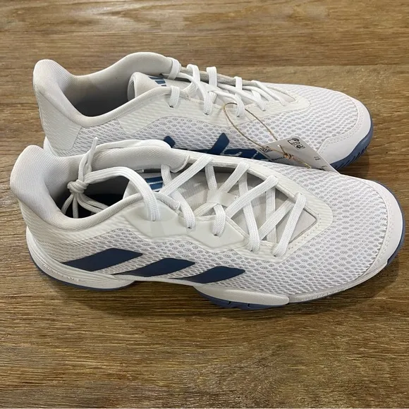 BARRICADE TENNIS SHOES White Blue Size 6