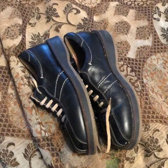 Bass black leather shoes excellent condition sz 10