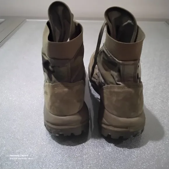 Bates Tactical Camo Military Boots Vibram Outsoles Size 8 Worn Once Great Cond.