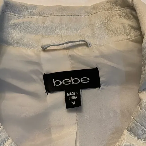 BEBE leather cropped moto vest jacket white cap sleeve size medium