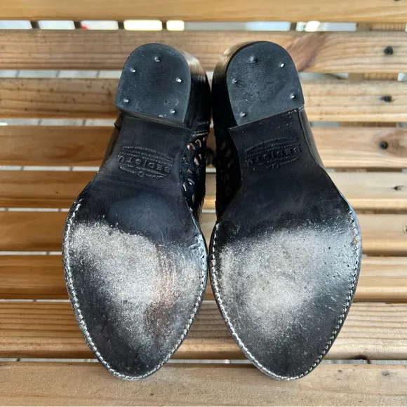 Bed|Stu Irma Graphito Rustic Black Women's Leather Ankle Boots