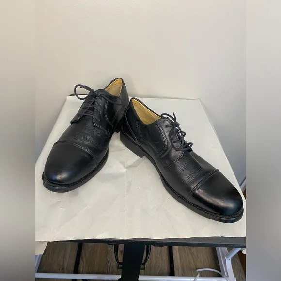 Belvedere Duke cap toe leather shoes