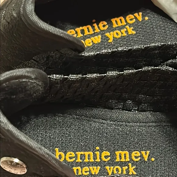 bernie mev. Women's Black metallic Woven Shoes wedge size 39/us8.5 NWT