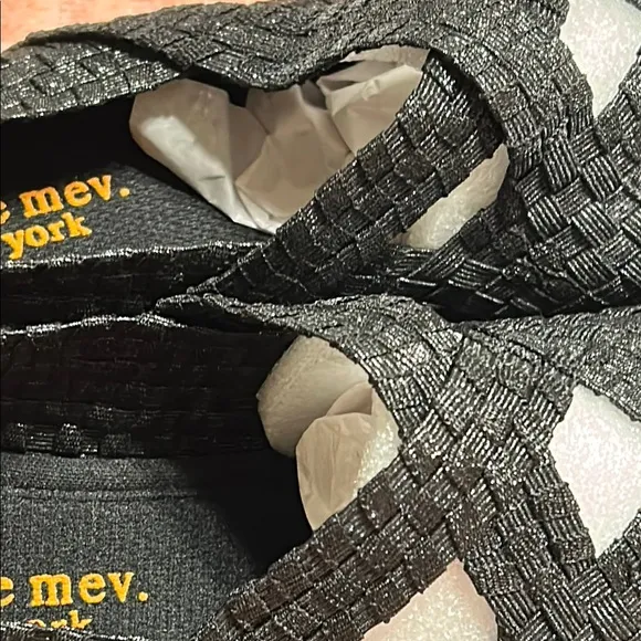 bernie mev. Women's Black metallic Woven Shoes wedge size 39/us8.5 NWT