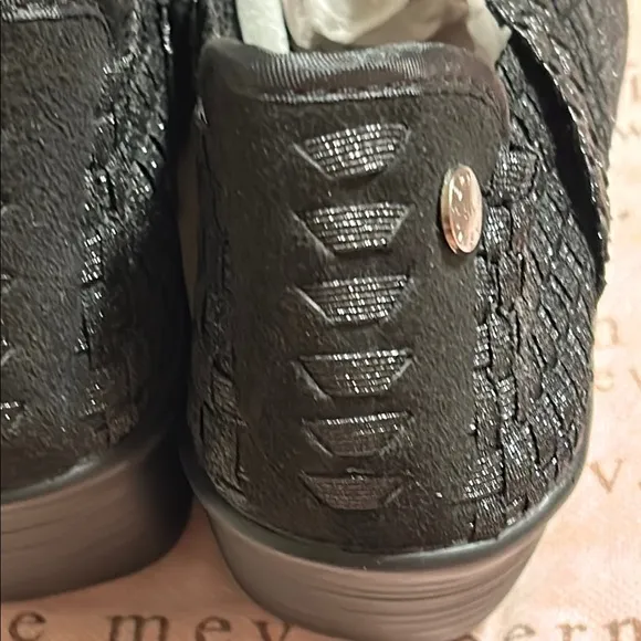 bernie mev. Women's Black metallic Woven Shoes wedge size 39/us8.5 NWT