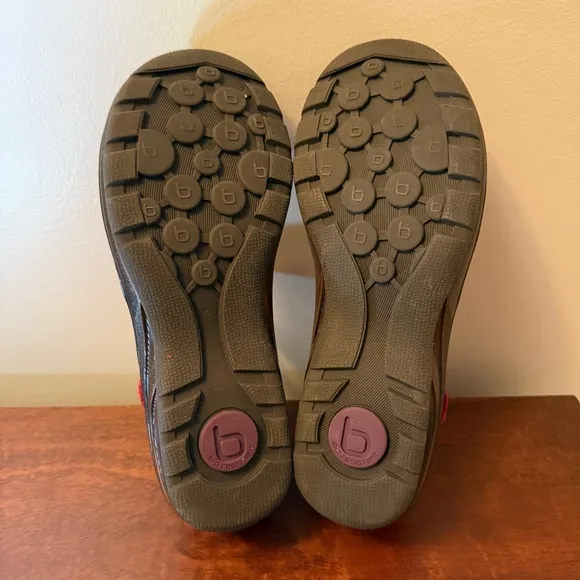 Bionica Red Mary Jane Wedge Shoes Size 9