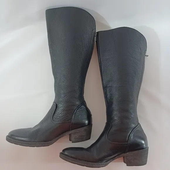 Black Leather Tall Boots Zippered Back