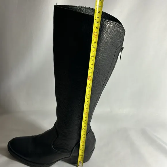 Black Leather Tall Boots Zippered Back