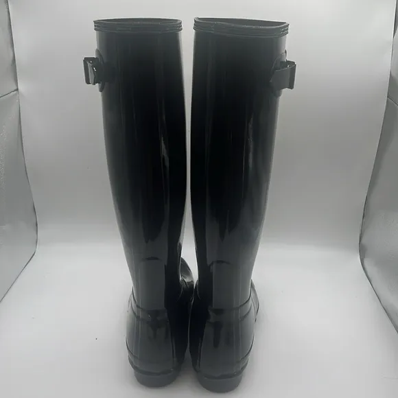 BNWT - HUNTER ORIGINAL TALL GLOSS RAIN BOOTS