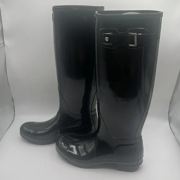 BNWT - HUNTER ORIGINAL TALL GLOSS RAIN BOOTS