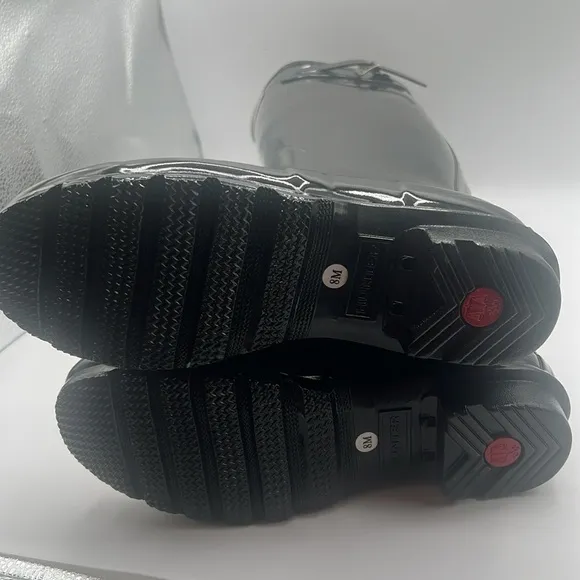 BNWT - HUNTER ORIGINAL TALL GLOSS RAIN BOOTS
