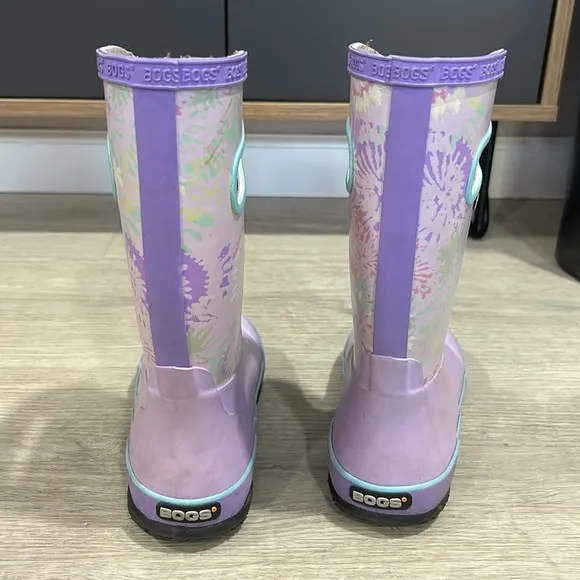 Bogs tie dye splatter rain boots in purple 3Y